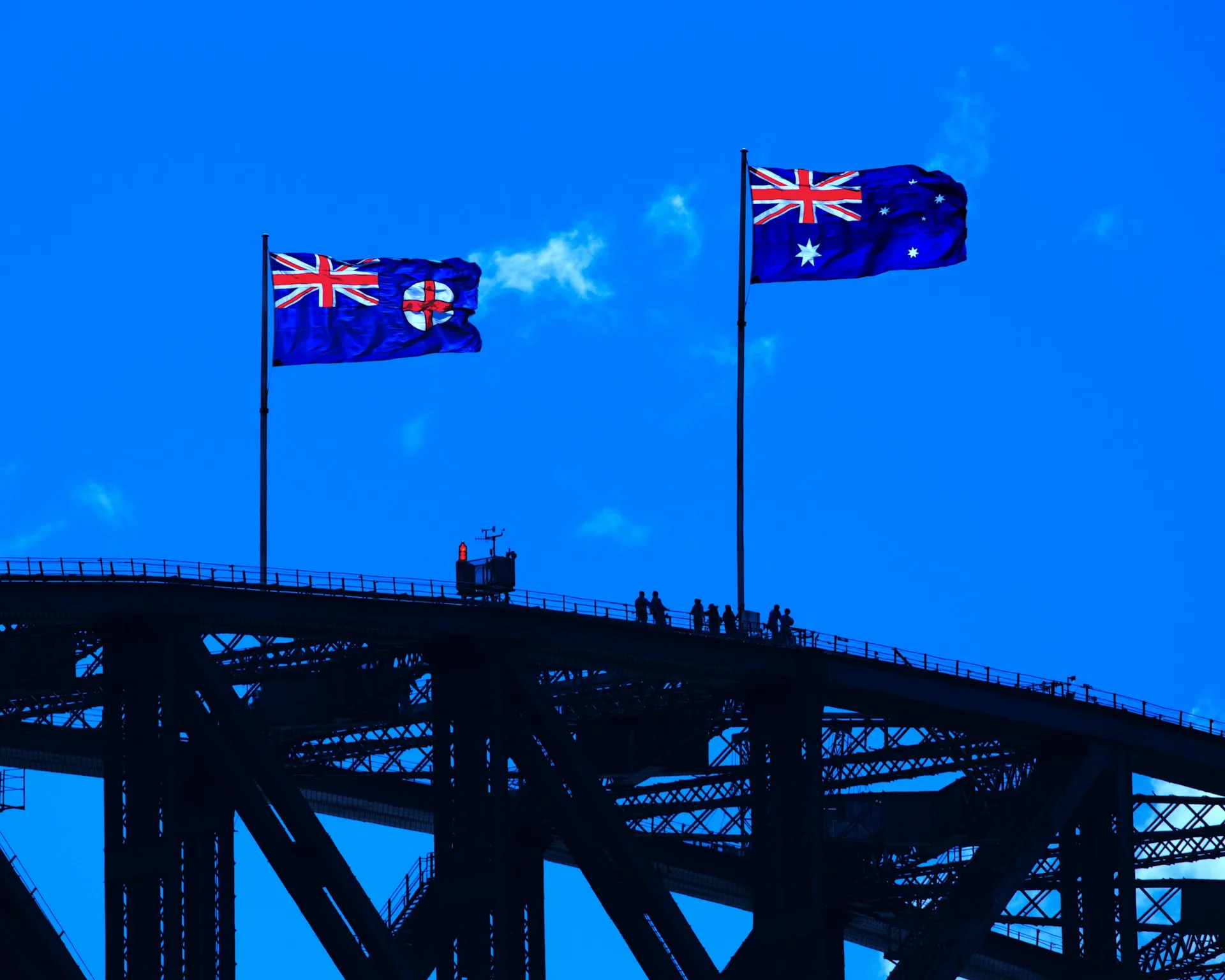Entain's Australian Brands Caught with 500+ Self-Exclusion Breaches as Sydney Probe Widens